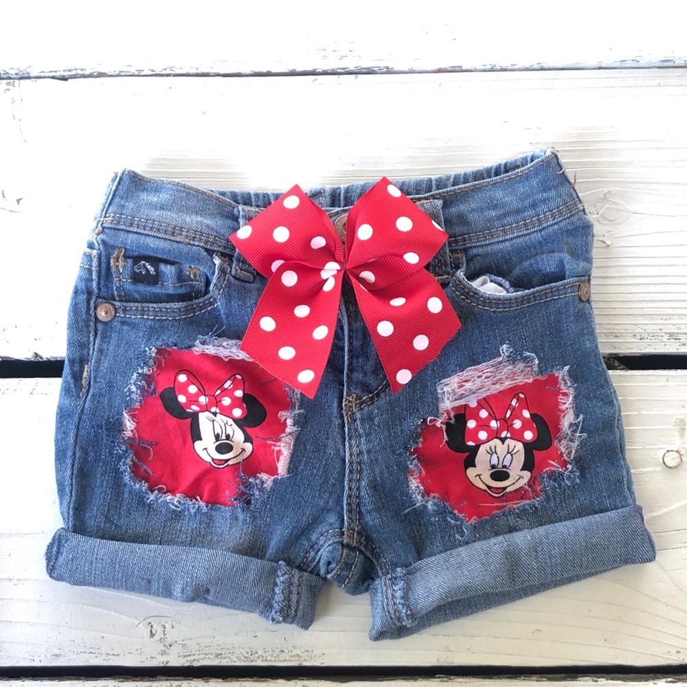 Custom Minnie Mouse shorts